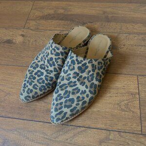 Treasure & Bond Leopard Mules Size 8